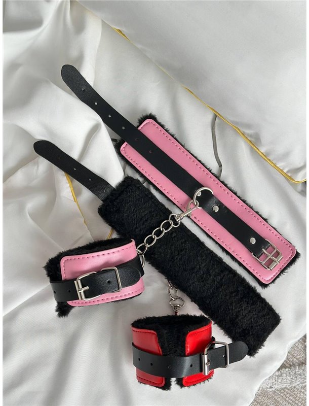 Хутряні браслети рожеві з чорними вставками для рольових ігор AS1051/3 Ghazel фото - Luxbikini