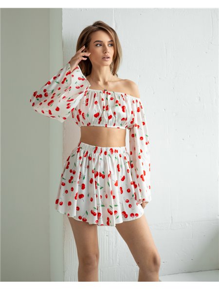 Жіночий костюм "Cherry" (блуза+спідниця-шорти) італійський шовк Вишні на білому 5205 QC фото - Luxbikini