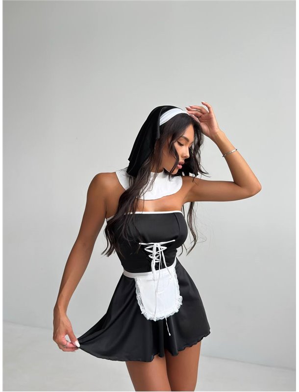 Приваблива сукня монахині