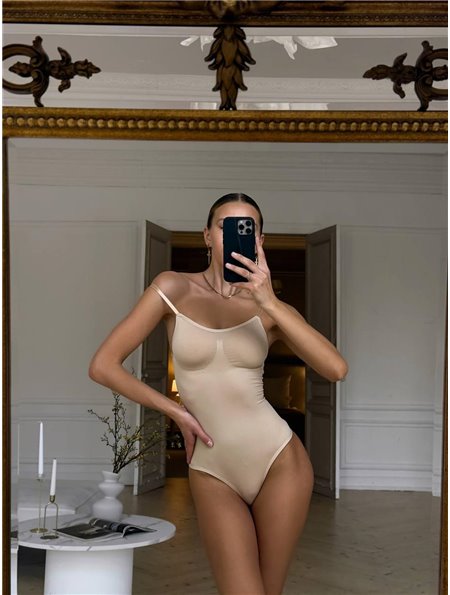 Бежевий коригуючий боді DO3853